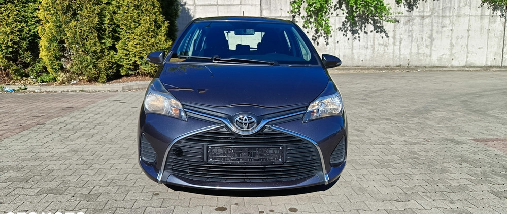 Toyota Yaris cena 23999 przebieg: 270000, rok produkcji 2015 z Wałbrzych małe 277